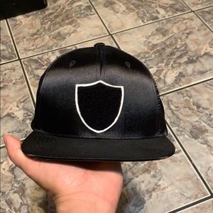 undefeated icon snapback